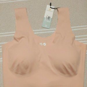 Kindred Bravely, Size Medium, Blush color Lounge Bra